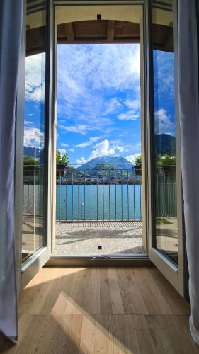 Malgrate Apartment | Delago 1685