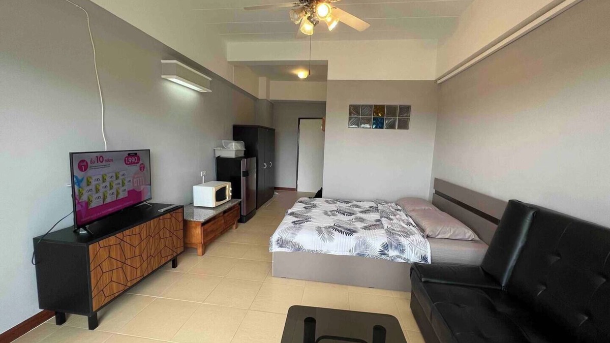 Ban Phe House | Deleted Account Do Not Book3nn