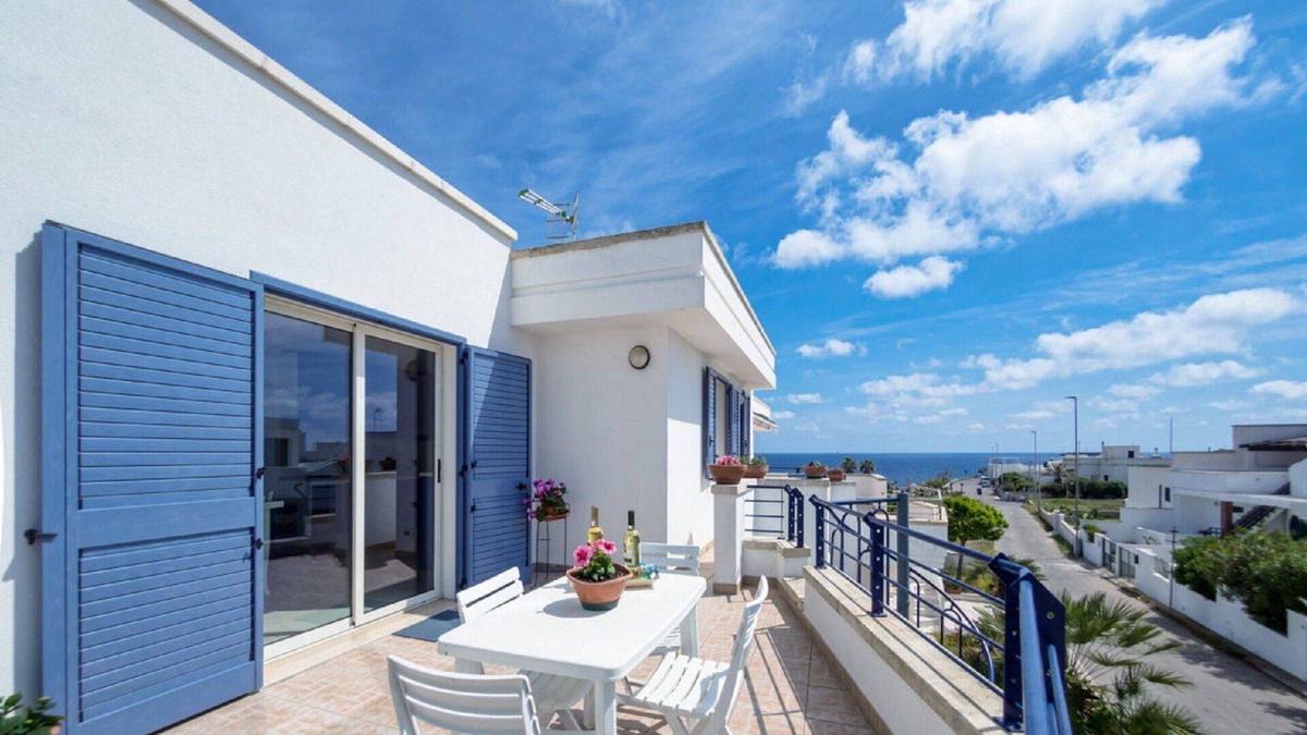 Santa Maria di Leuca Apartment | DELICIOUS PENTHOUSE ON THE SEA, FREE WI-FI, SEA VIEW, OUTDOOR SHOWER