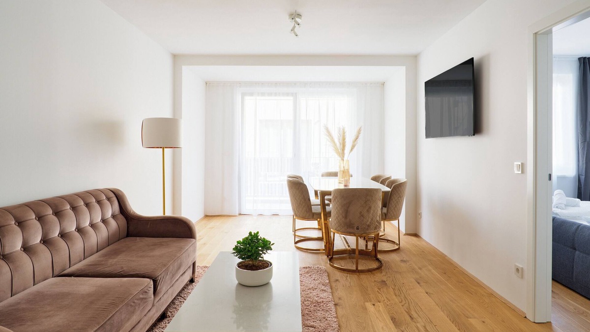Vienna Apartment | Delightful 2-bedroom apartment with balcony, grill and WiFi in charming Vienna