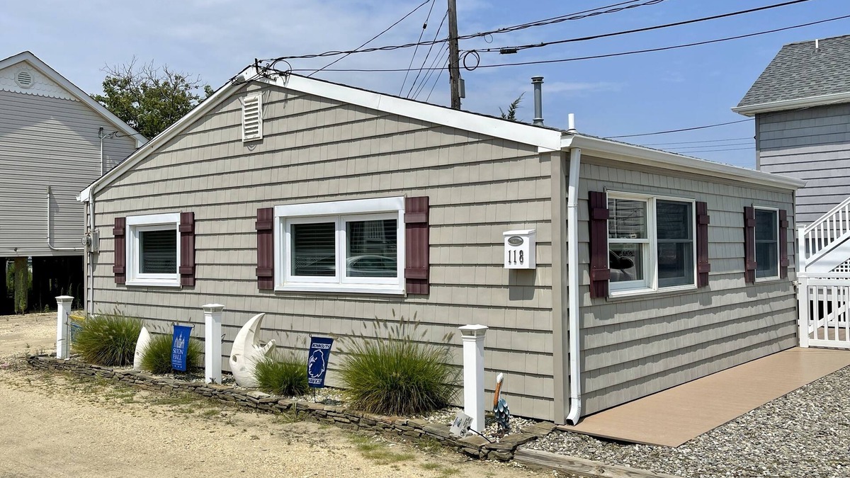 Ocean Beach III Cottage | Delightful 2-Bedroom Beach Cottage in OBIII