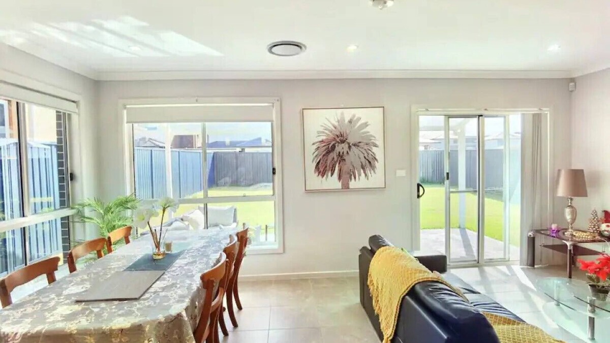 Bardia House | Delightful 2-level home in Bardia