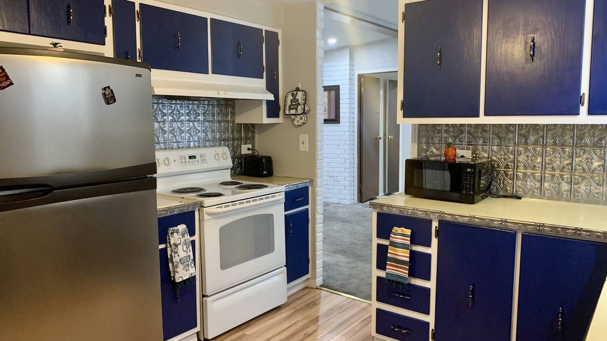 Buena Vista House | Delightful 3 bedroom house with deck/trails/nature