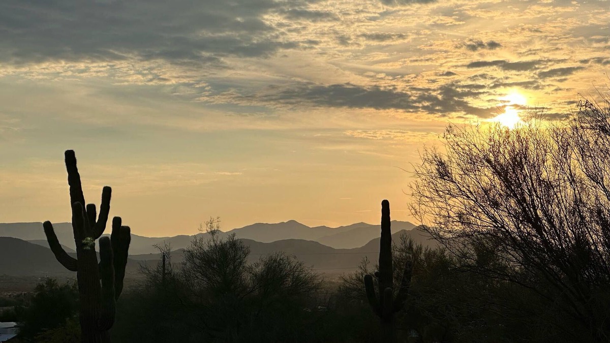 Desert View Village Apartment | Delightful and sunny studio apartment with AC in NW Phoenix