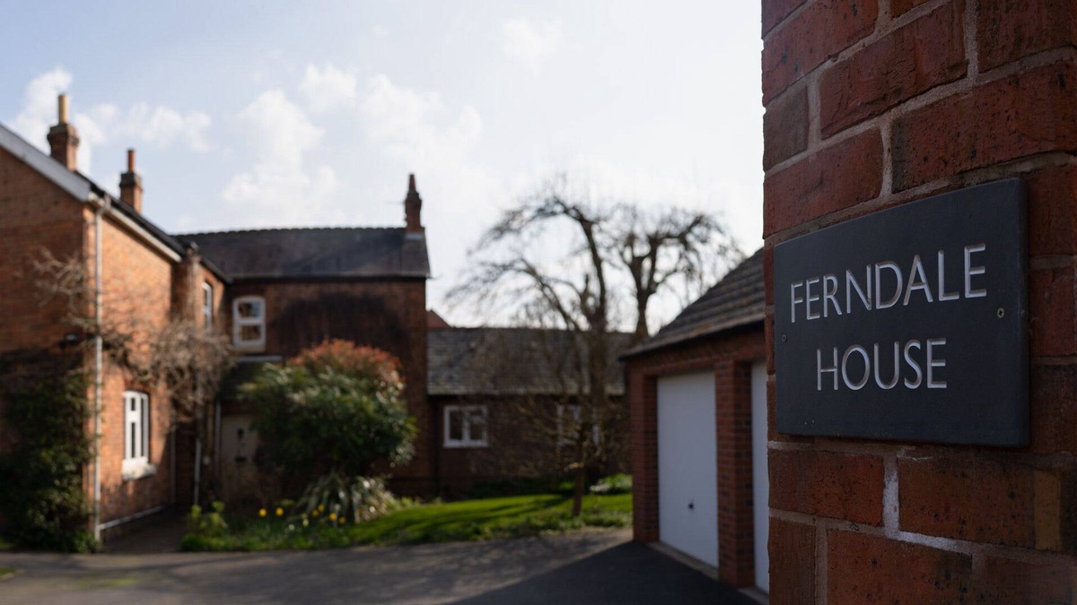 Asfordby Apartment | Delightful apartment fitted to high standard - 3 miles from Melton Mowbray