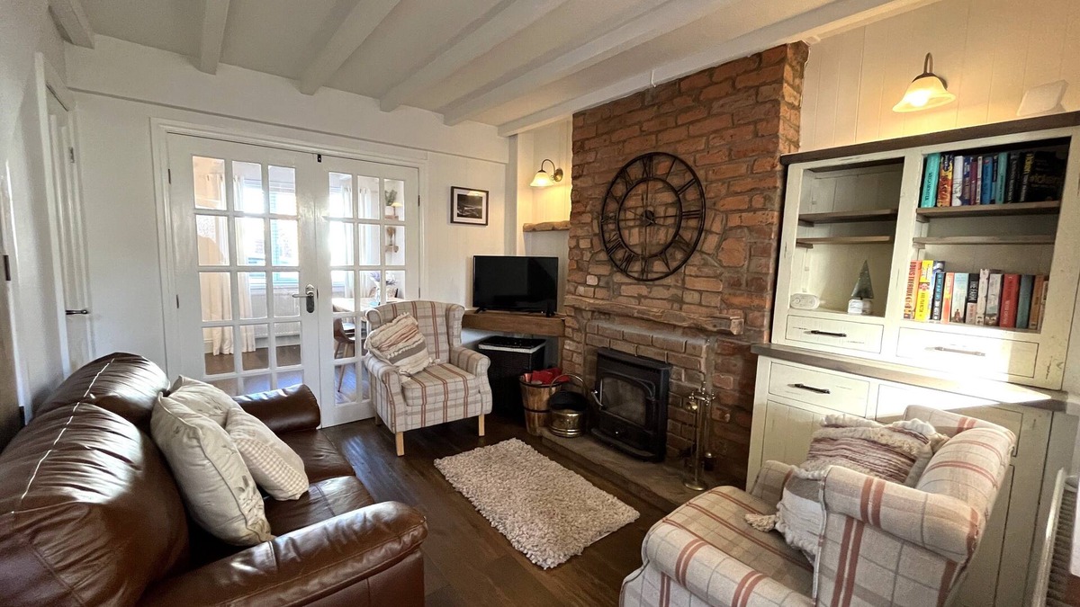 Flamborough Cottage | Delightful Cockle Cottage with Annex
