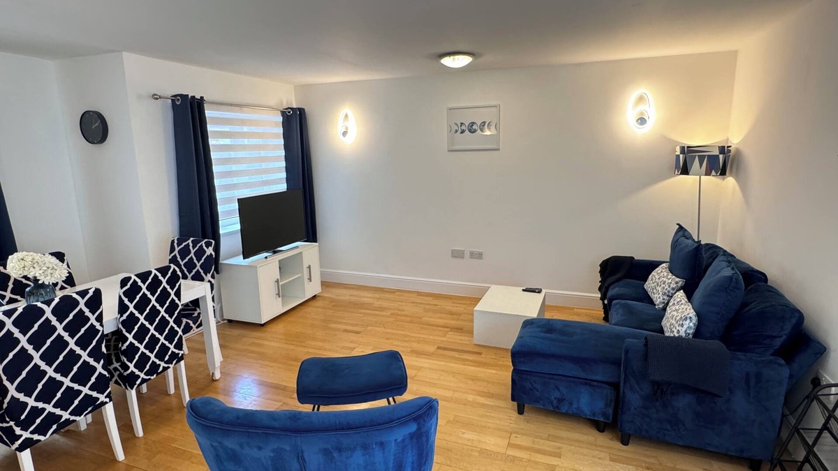 Ipswich House | Delightful fully equipped 3bedroom townhome in Ipswich centre St Nicholas street