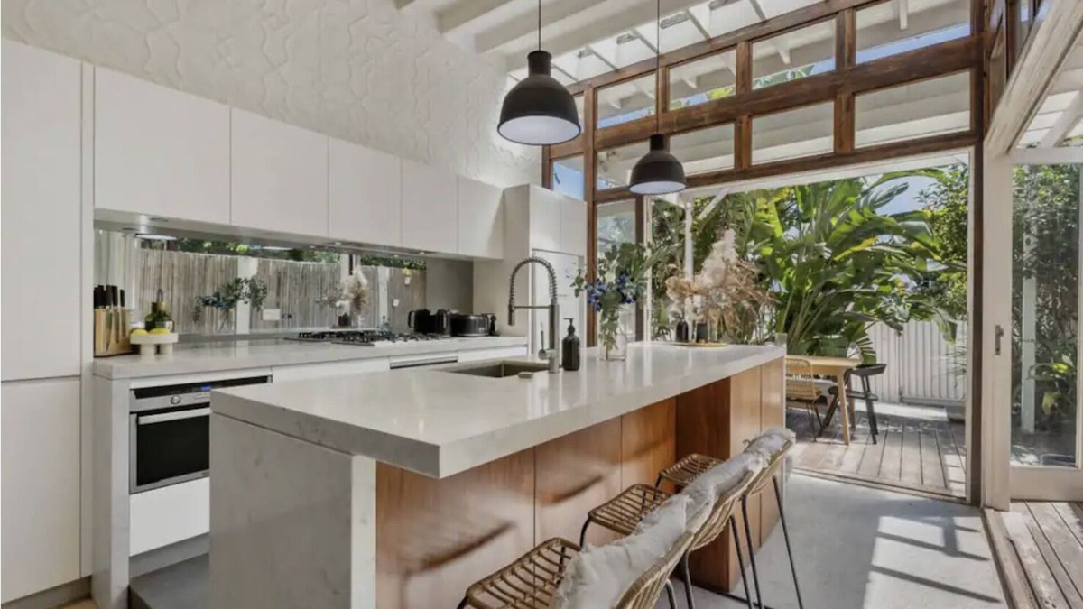 Balmain House | Delightful, Large Balmain Cottage close to Sydney CBD & Biennale of Sydney