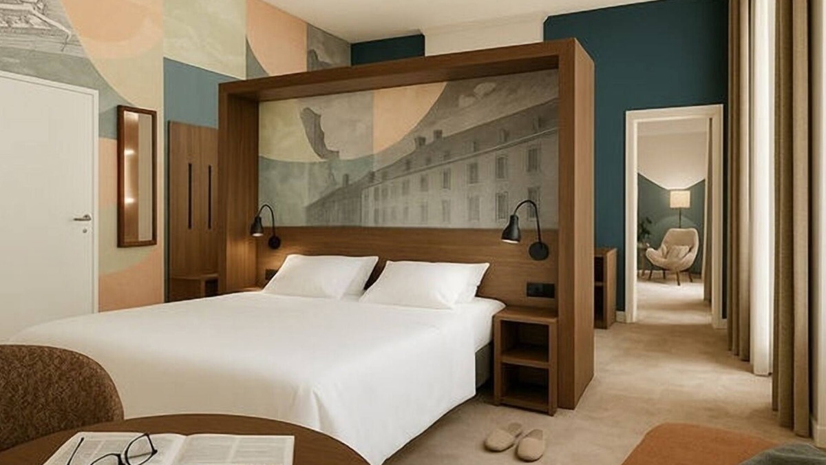 Leeuwarden Hotel | Delightful Room for Cultural Tours Near De Waag Leeuwarden and Fries Museum