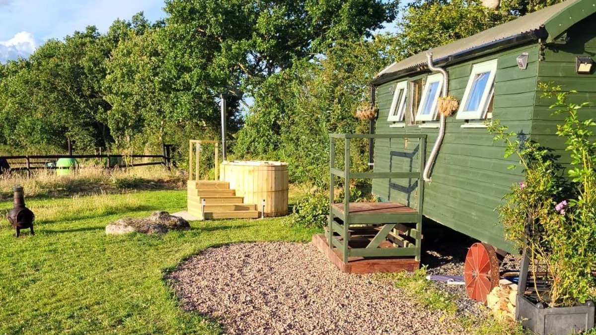 Sticklepath Cabin | Delightful Shepherds Hut