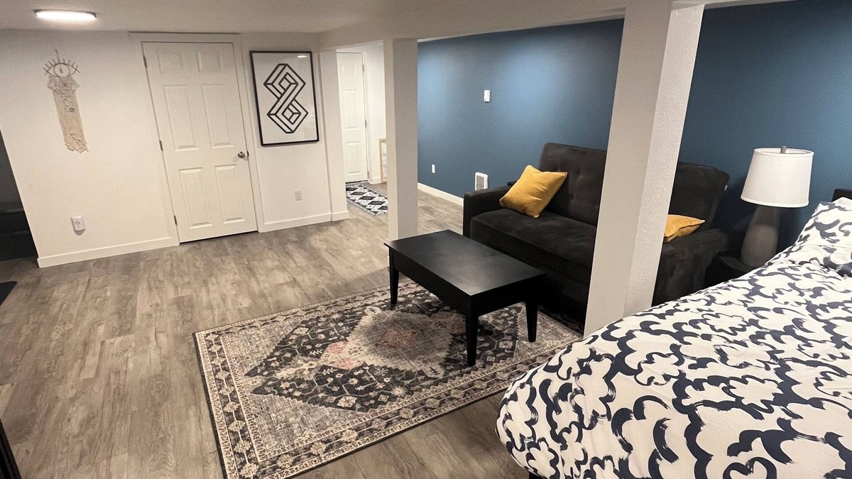 Eastside Apartment | Delightful studio with WiFi in Tacoma