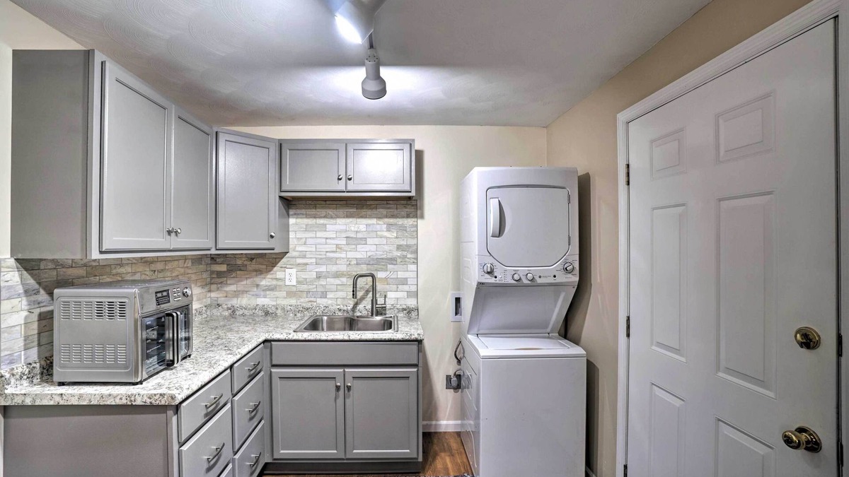 Tipp City Apartment | Delightful Tipp City Unit w/Covered Patio!