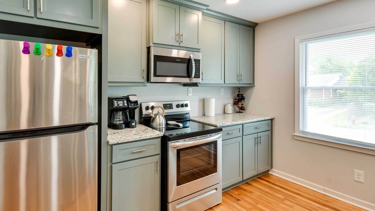 Tuskegee House | Delightful Tuskegee Home - Great for Families!