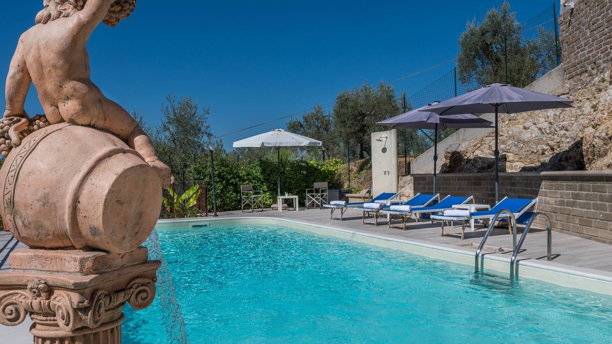 Montebuono Villa | Delightful Villa with Private Pool- 2 Km Umbria - 10 sleeping accommodations