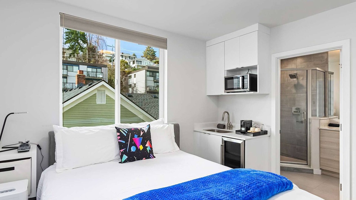 East Queen Anne Apartment | DeLorean Time Machine Sweet Suite