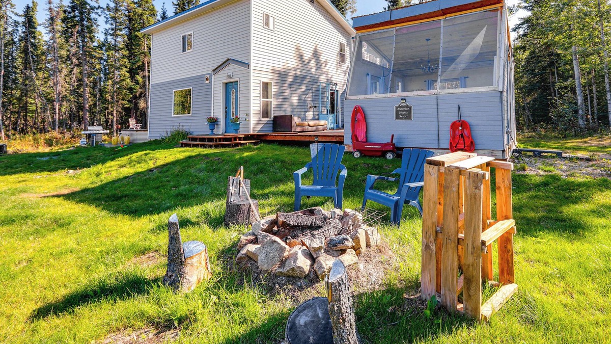 Delta Junction Apartment | Delta Junction Retreat w/Northern Lights Cabin!