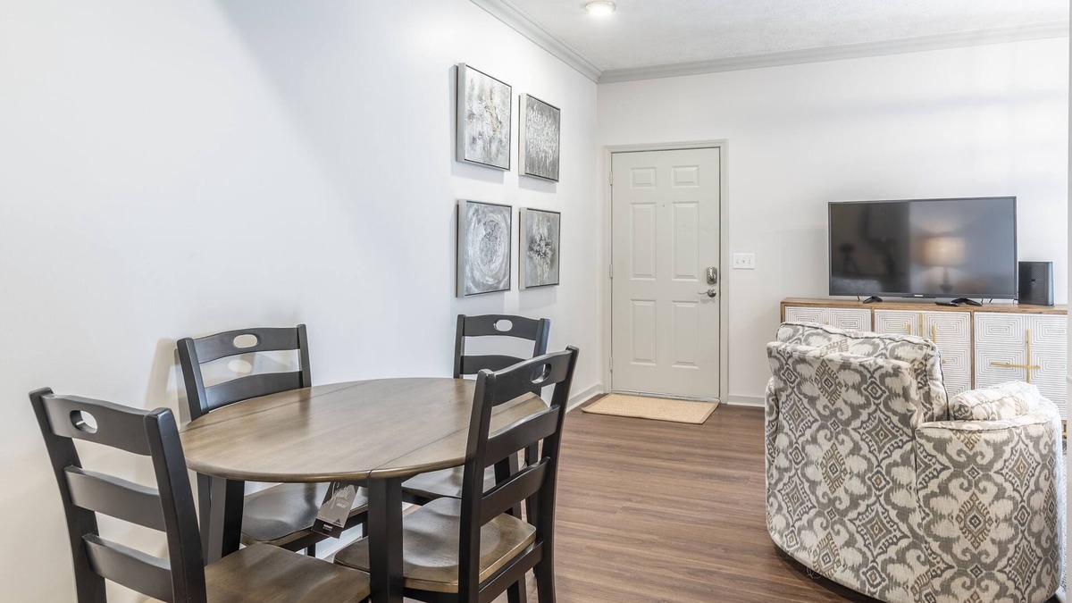 Starkville Condo | Delta Suite in Sleepy Hollow