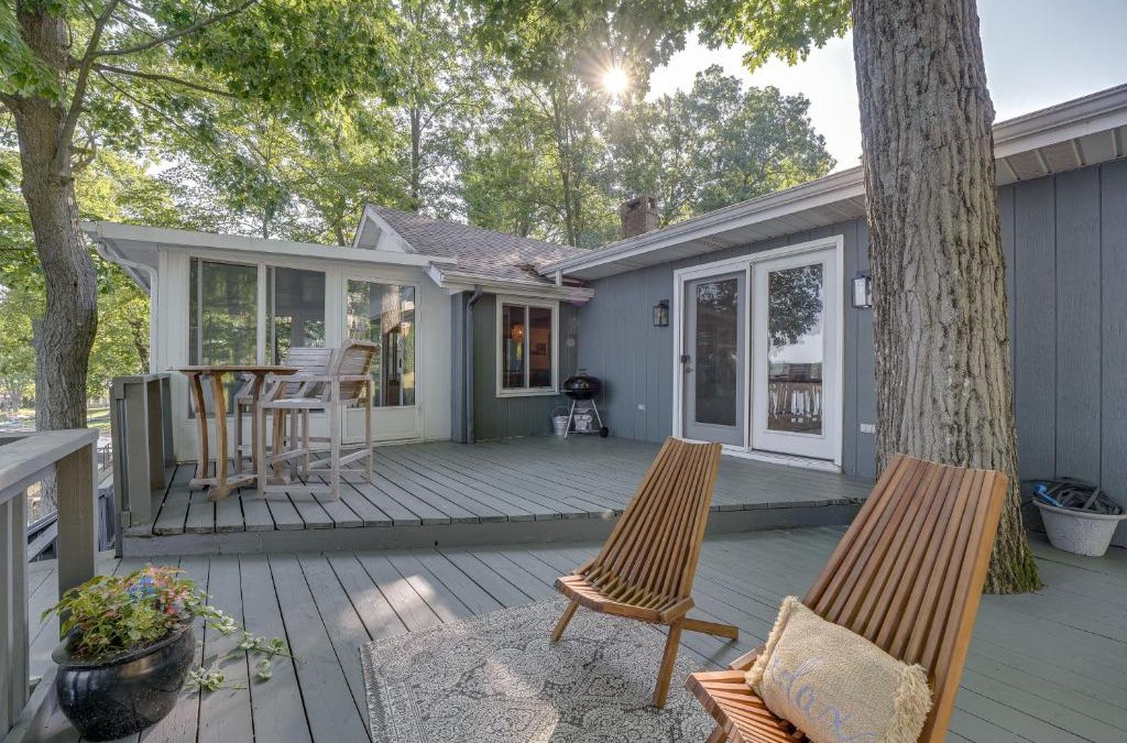 Delton House | Delton Oasis Retreat with Lake Views and Deck!