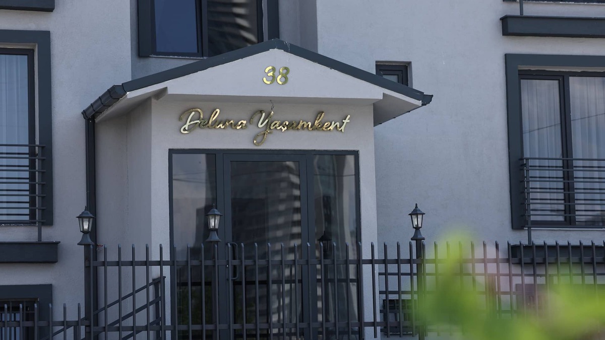 Yasamkent Mahallesi Apartment | Deluna Yaşamkent