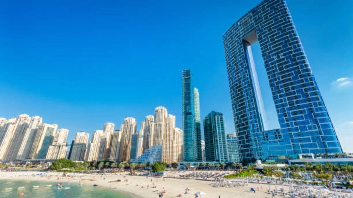 Al Barsha 1 Apartment | Deluxe 1 Bedroom Apartment Next to Mall of Emirates, Al Barsha