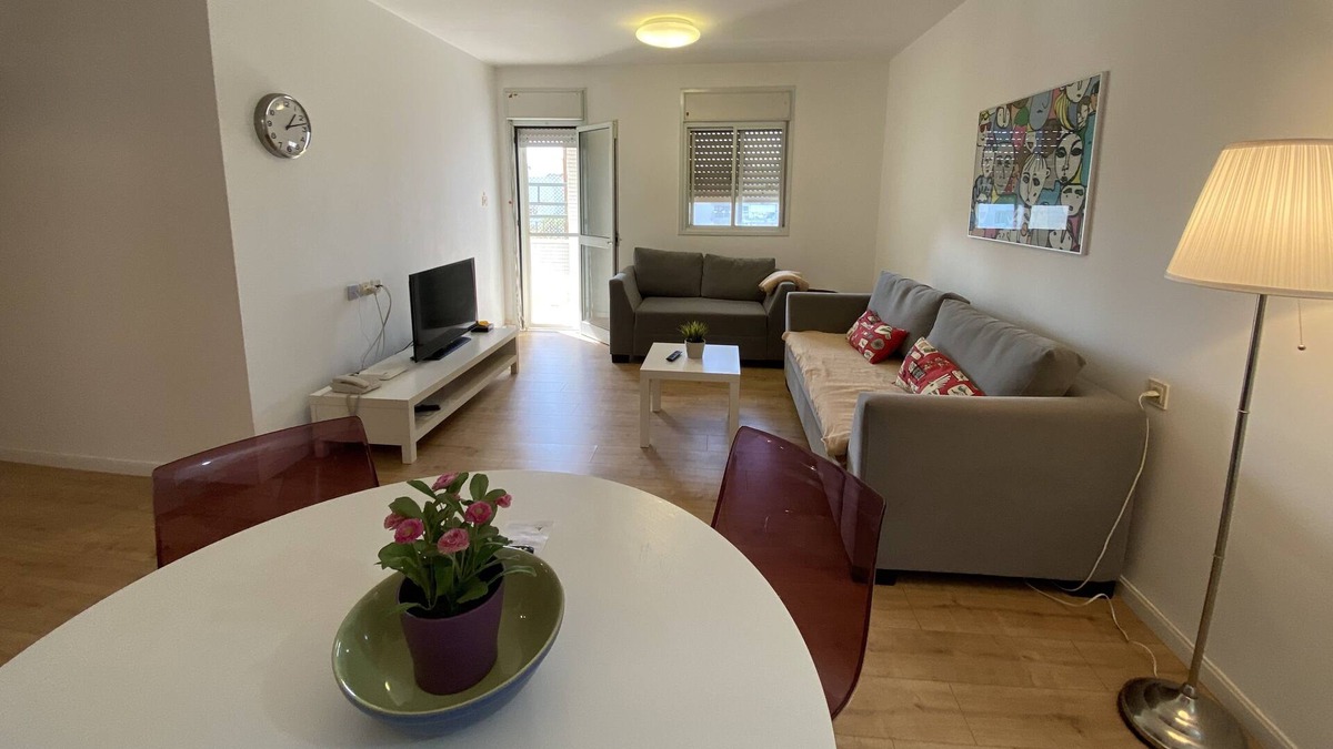 Ra'ananna Apartment | Deluxe 2 bedrooms & balcony - Raanana Park
