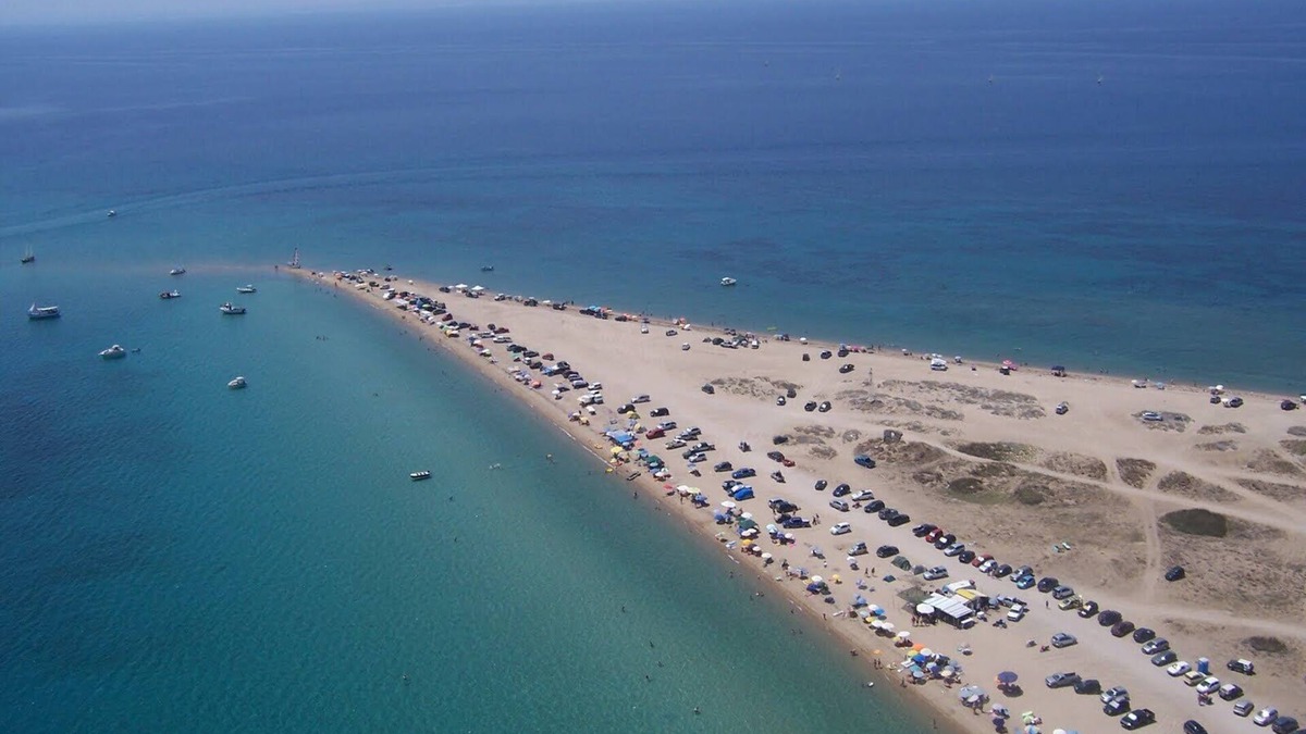 Thermaikos Villa | Deluxe 2-Families Villa 3' from the beach. 15Km from airport. Ideal for children