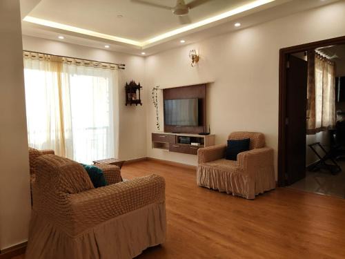 Krishnarajapura Apartment | Deluxe 2BHK for Families- Opp Whitefield Metro