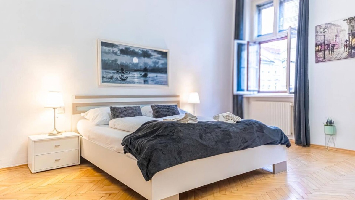 Neulerchenfeld Apartment | Deluxe 3BR Apt Wiener Stadthalle