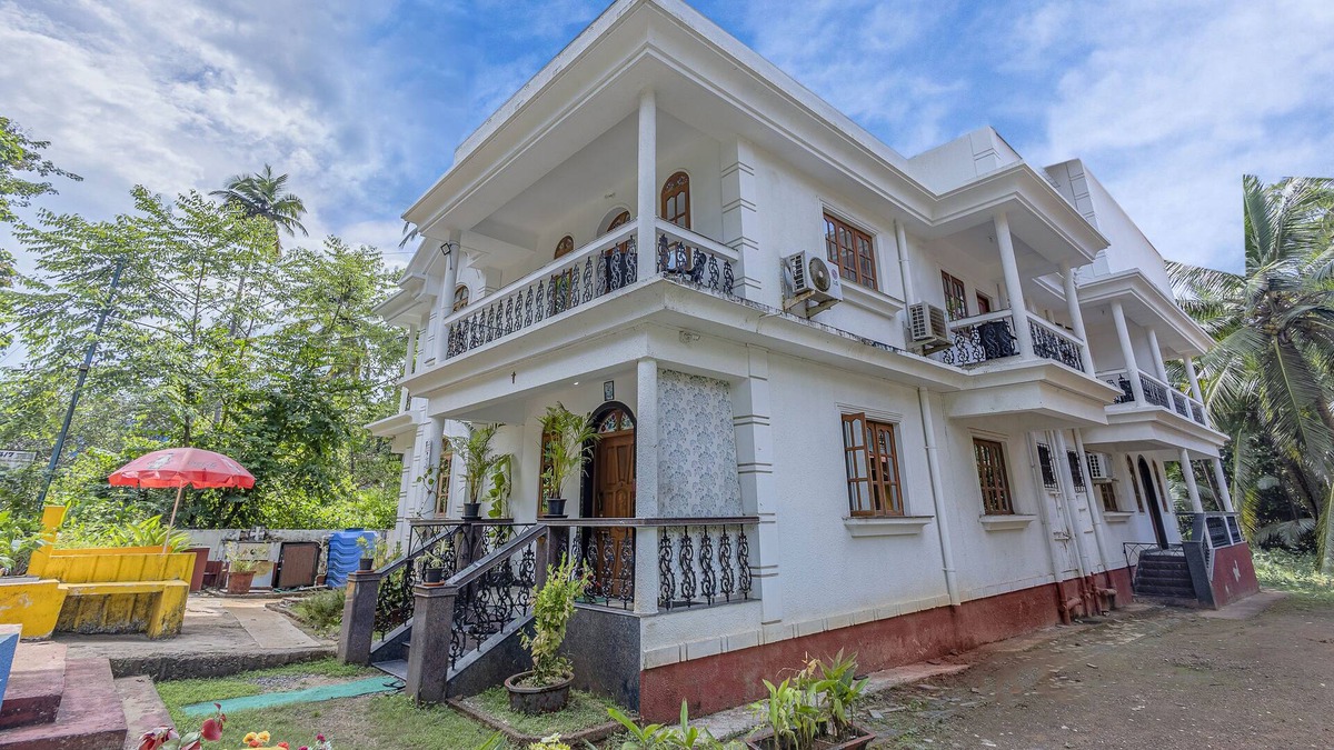 Majorda Cabin | Deluxe Airconditioned Room