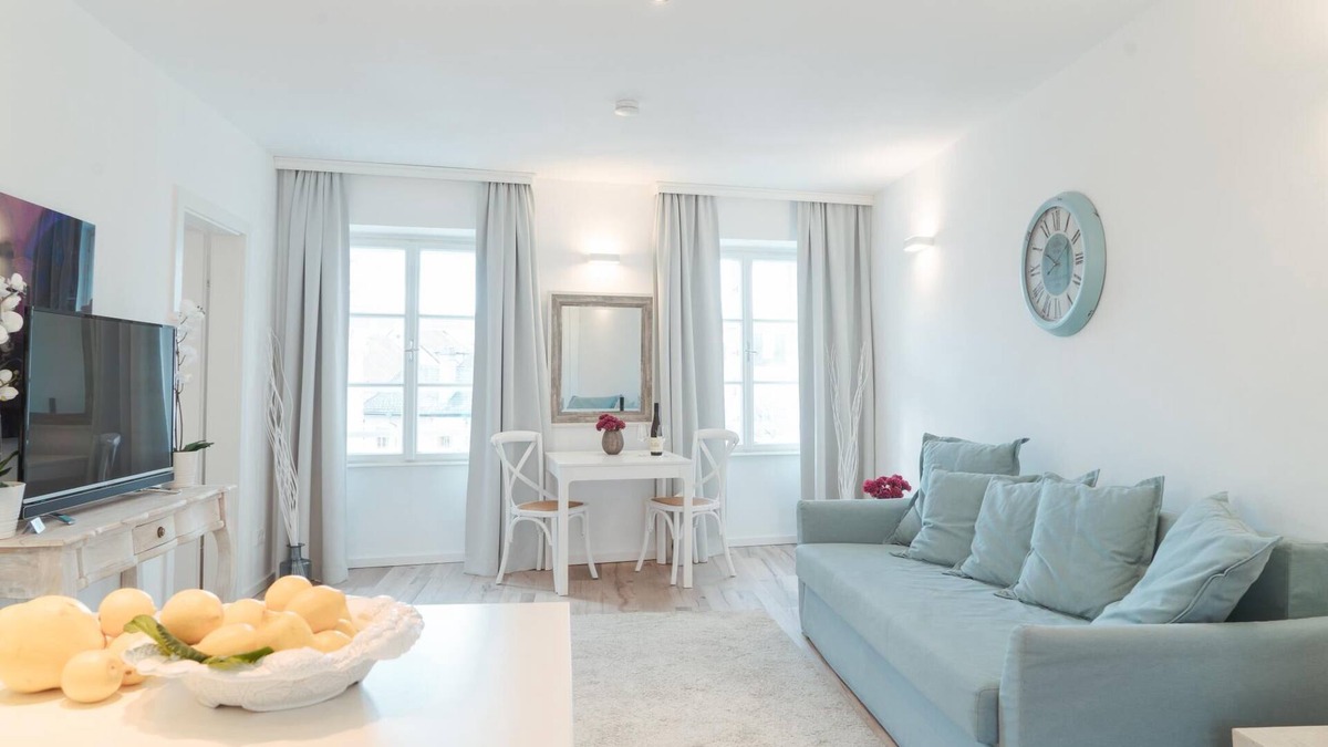 Krems an der Donau Apartment | Deluxe Apartment in the historic centre with air conditioning and view