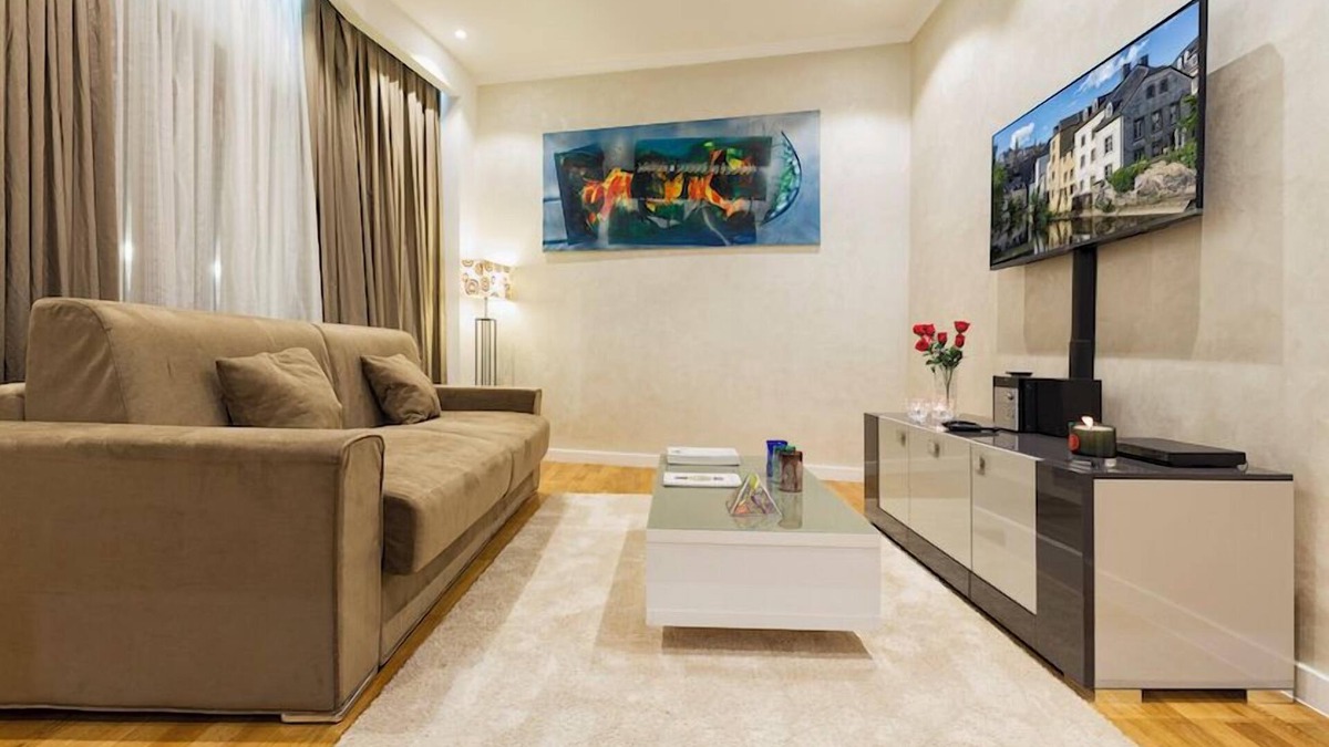 Gare Apartment | Deluxe Apartment, 2 Bedrooms