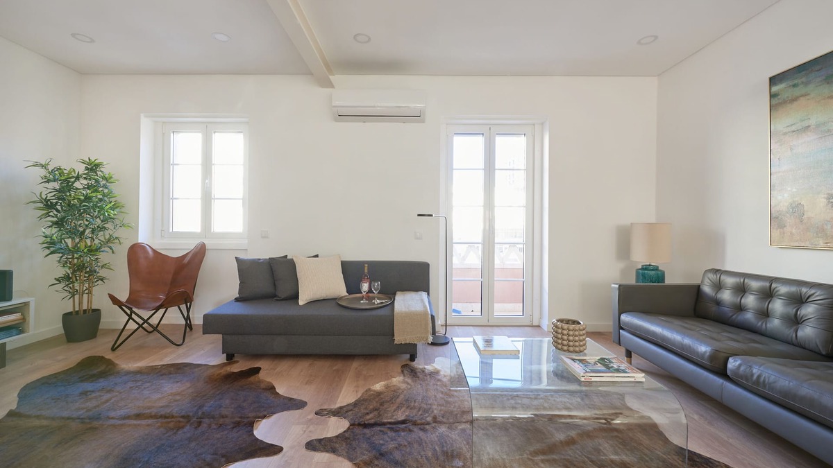 Sao Joao de Deus Apartment | Deluxe Apartment at Amazing Prime Location By TimeCooler