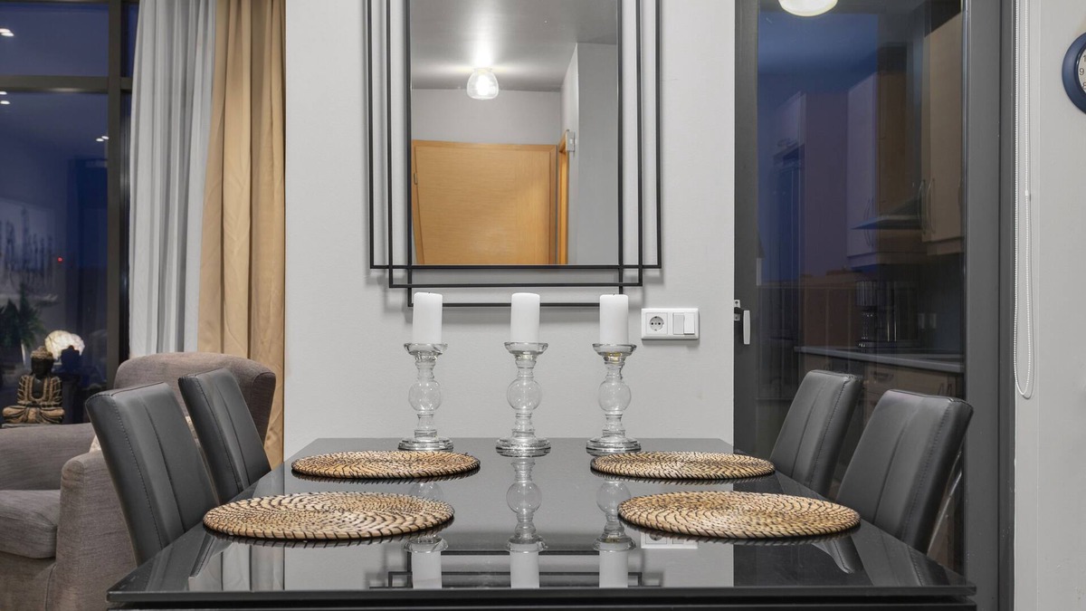 Vesturbær Apartment | Deluxe Apartment by Old Harbor, Downtown Reykjavík!