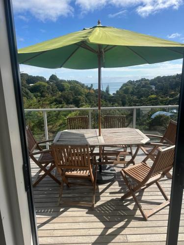Palm Beach House | Deluxe Bedroom ldouble or twin bedl in shared Premium Villa at Waiheke Island Resort