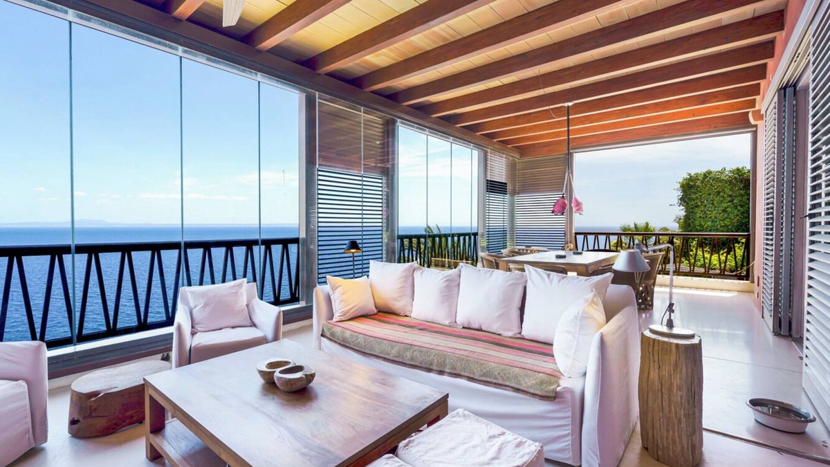 Cala Vinas Villa | Deluxe Cap Falco - Six Bedroom Villa, Sleeps 12