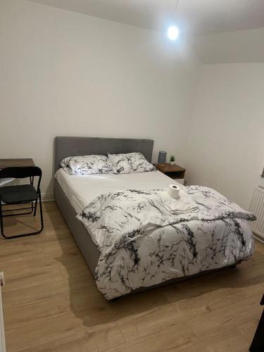 Manchester Hotel | Deluxe Double Bedroom Manchester