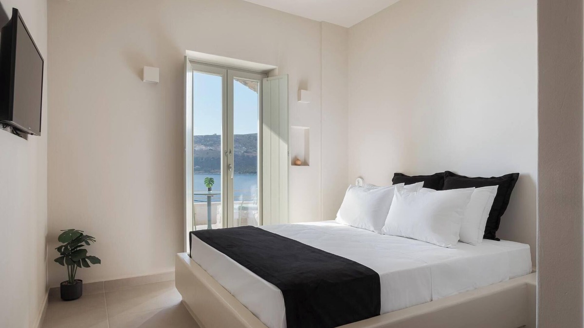 Limeni Apartment | Deluxe Double Room By Yerma Suites Limeni