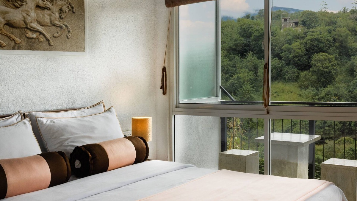Pathahewaheta Bed & Breakfast | DELUXE DOUBLE ROOM 02 by Kandy Victoria Eco Resort "Overlooking Victoria Lake"
