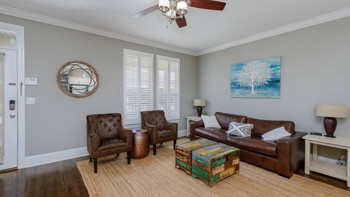 Capitol Hill Condo | Deluxe downtown Tallahassee condo; great value!