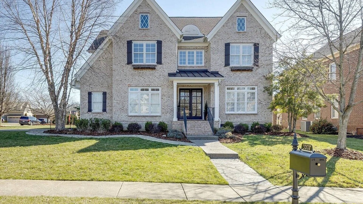 Spring Hill House | Deluxe Executive Home near Nashville