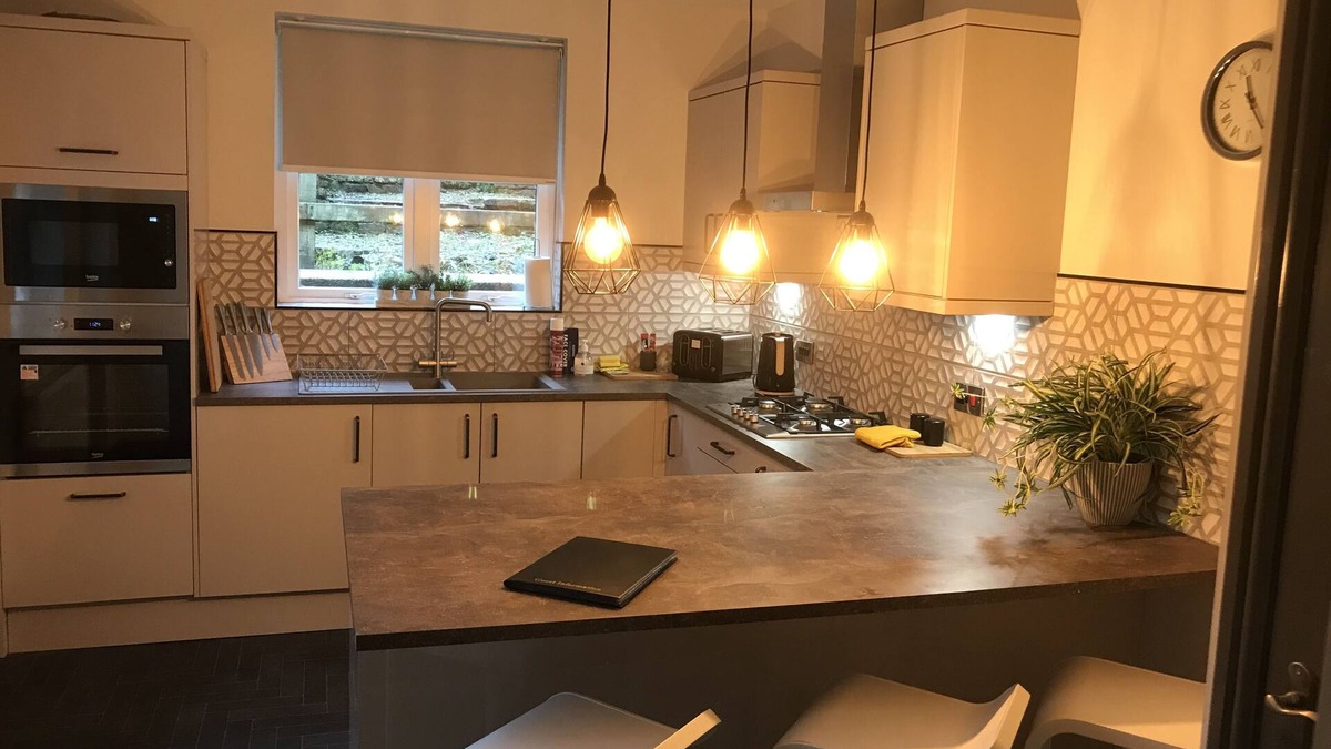 Lancaster House | Deluxe Family Home - North Lodge 1