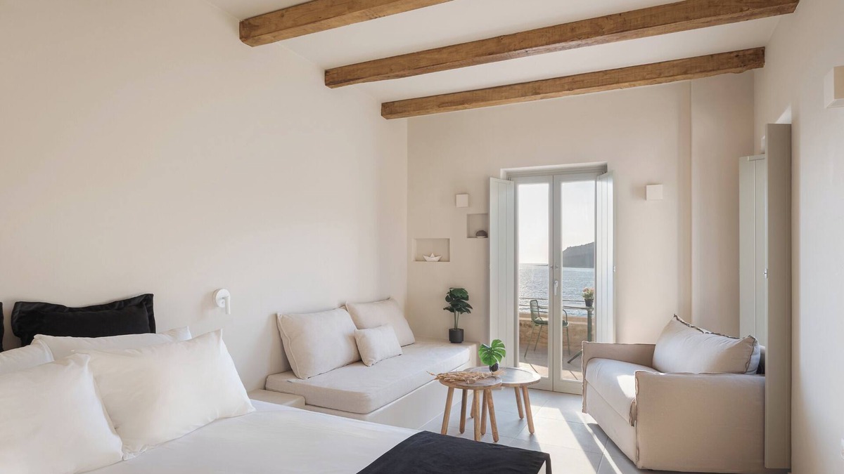Limeni Apartment | Deluxe Family Suite by Yerma Suites Limeni