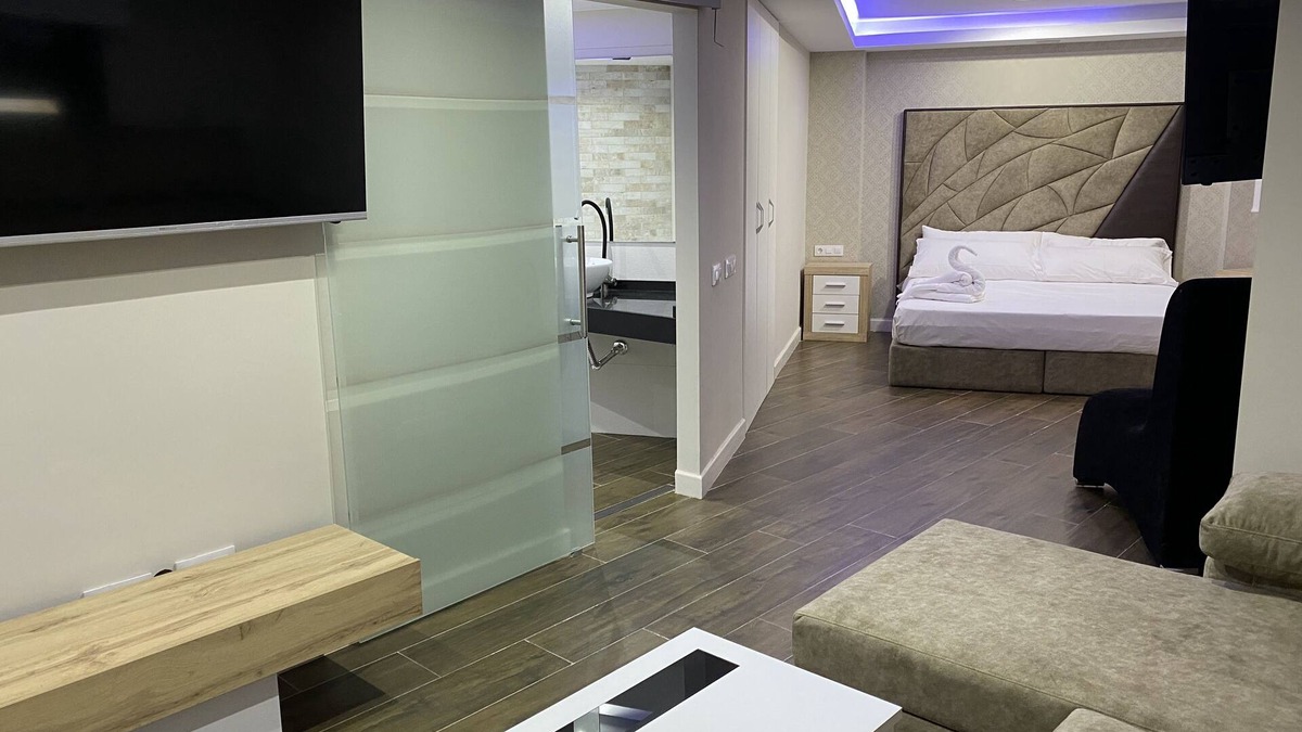 Linares Apartment | Deluxe Gold