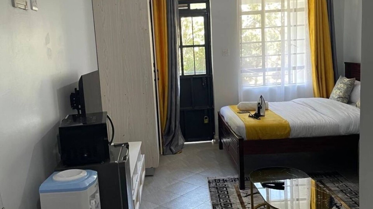 Kikuyu Apartment | Deluxe hideaway studio apartment in charming Waiyaki way, free wifi and parking