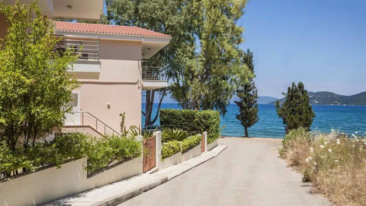 Karavomylos Villa | Deluxe Kefalonia Apartment | Apartment Meli | 2 Bedroom | Pool | Karavomilos