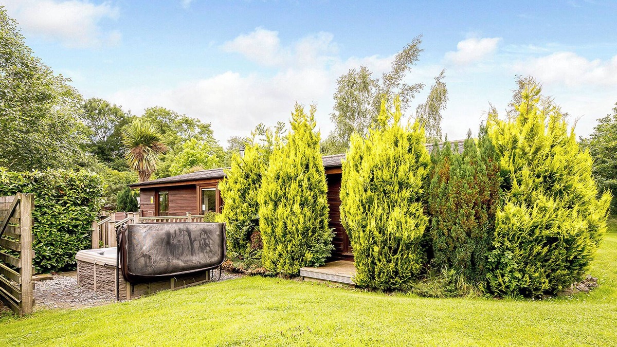 Allithwaite Ski Chalet | Deluxe lodge designed with luxury in mind.