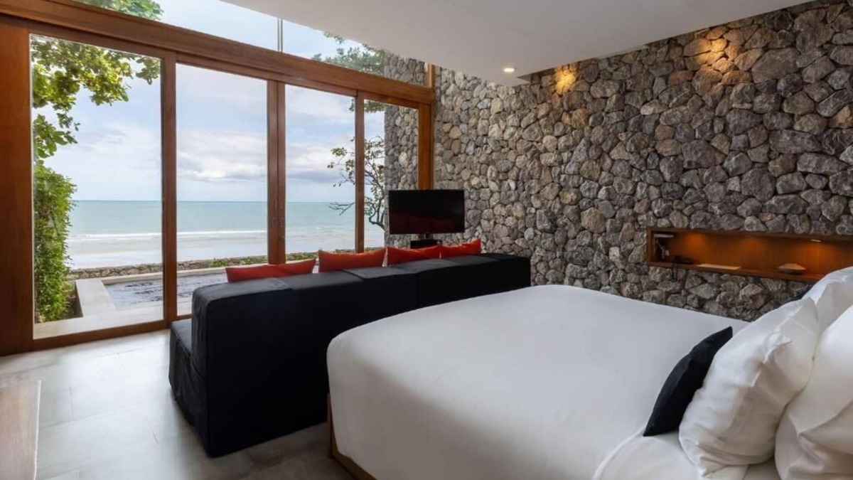 Prachuap Khiri Khan Villa | Deluxe Oceanfront Pool Villa - Tolani Resort Kui Burinn