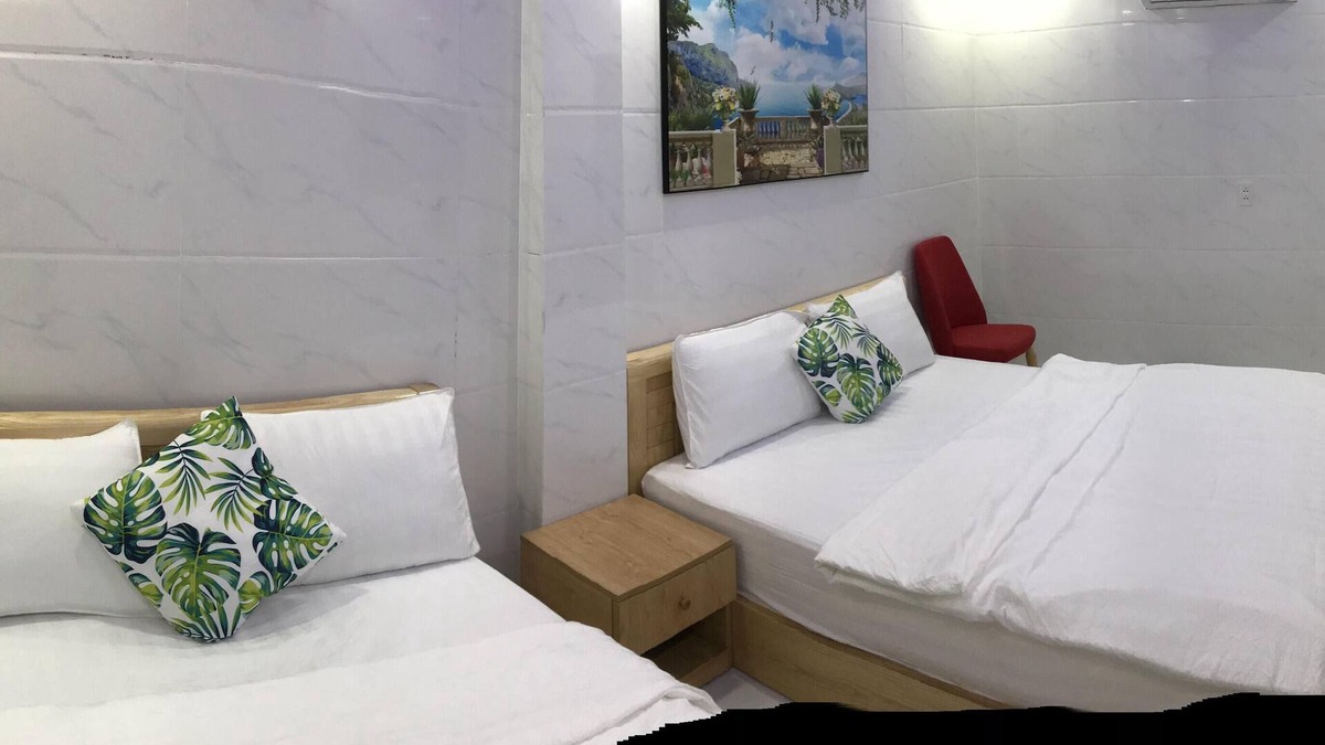 Ben Thanh Hotel | Deluxe private 2 beds 1 bath 4 guests in Hotel you and me