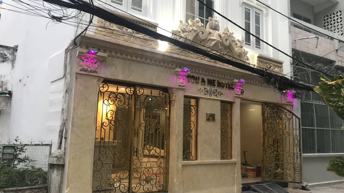 Ben Thanh Hotel | Deluxe private room 1bed 1 bath ,2 guests in Hotel you and me