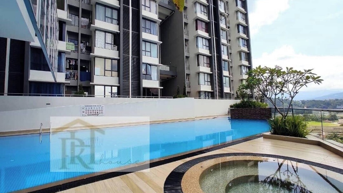 Taman Setapak Condo | Deluxe Room at Ayuman Suites, Gombak with KL City View